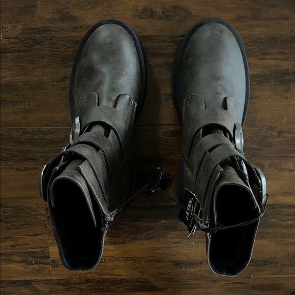 NWT Madden NYC Brown Buckle Strap Lug Sole Combat Boots Size 9 - Picture 8 of 10